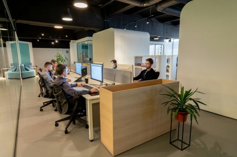 éclairage optimal dans un bureau
